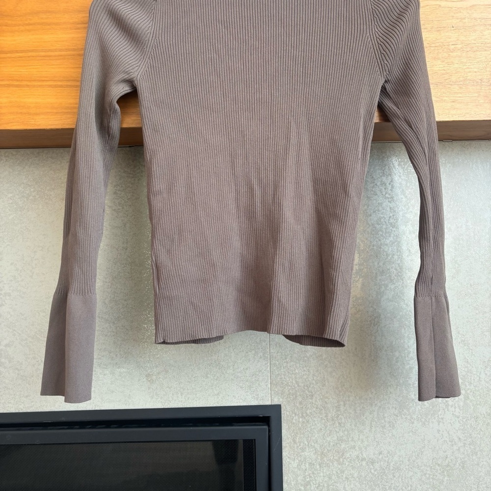 Urban Revivo 2x1 Ribbed Top Cardigan, Size 4 - Picture 12 of 13